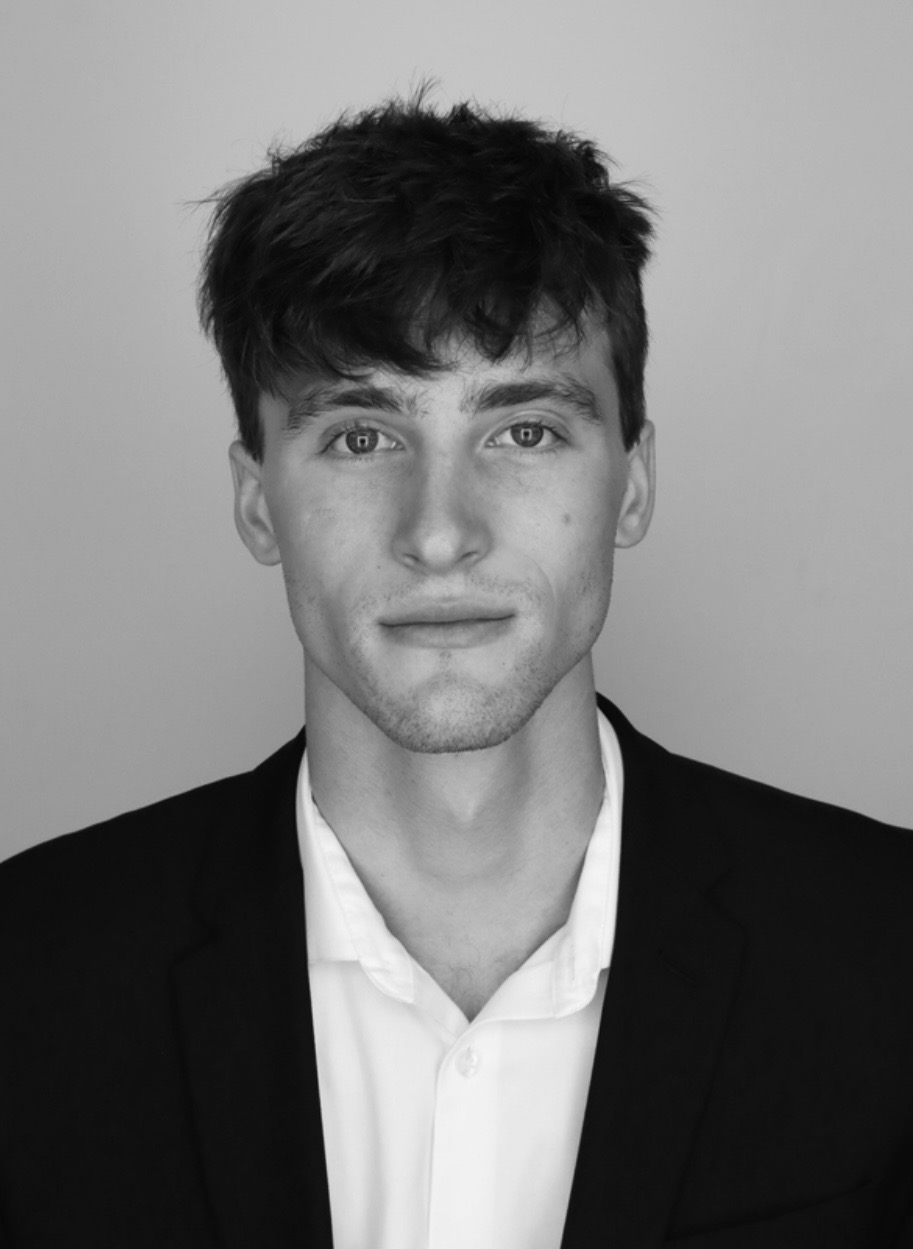 Portrait of Calvin Pielke